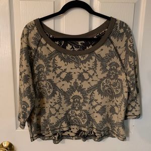 Cute patterned crop top